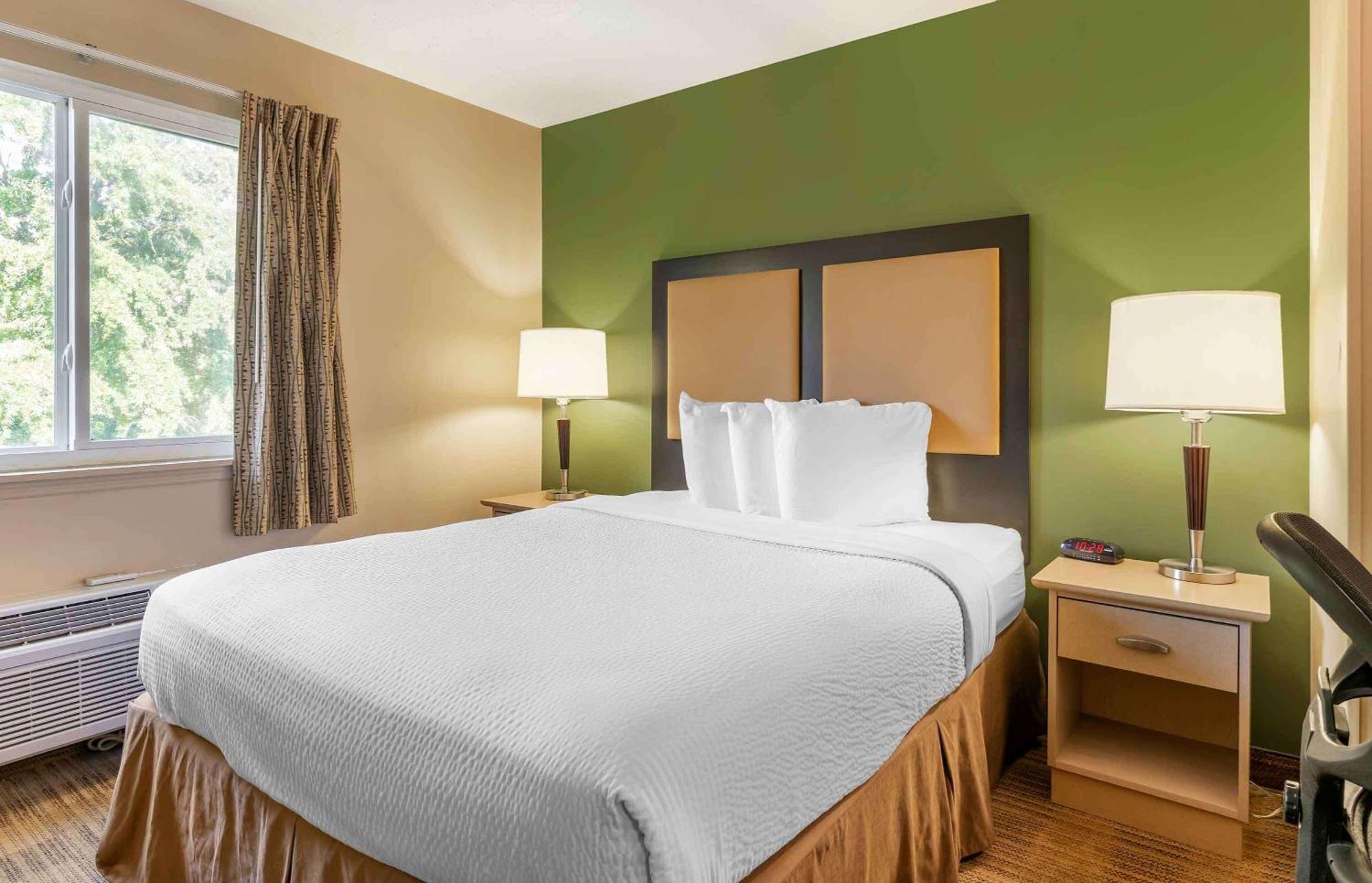 Extended Stay America Select Suites - Atlanta - Alpharetta - Northpoint - East Exterior photo