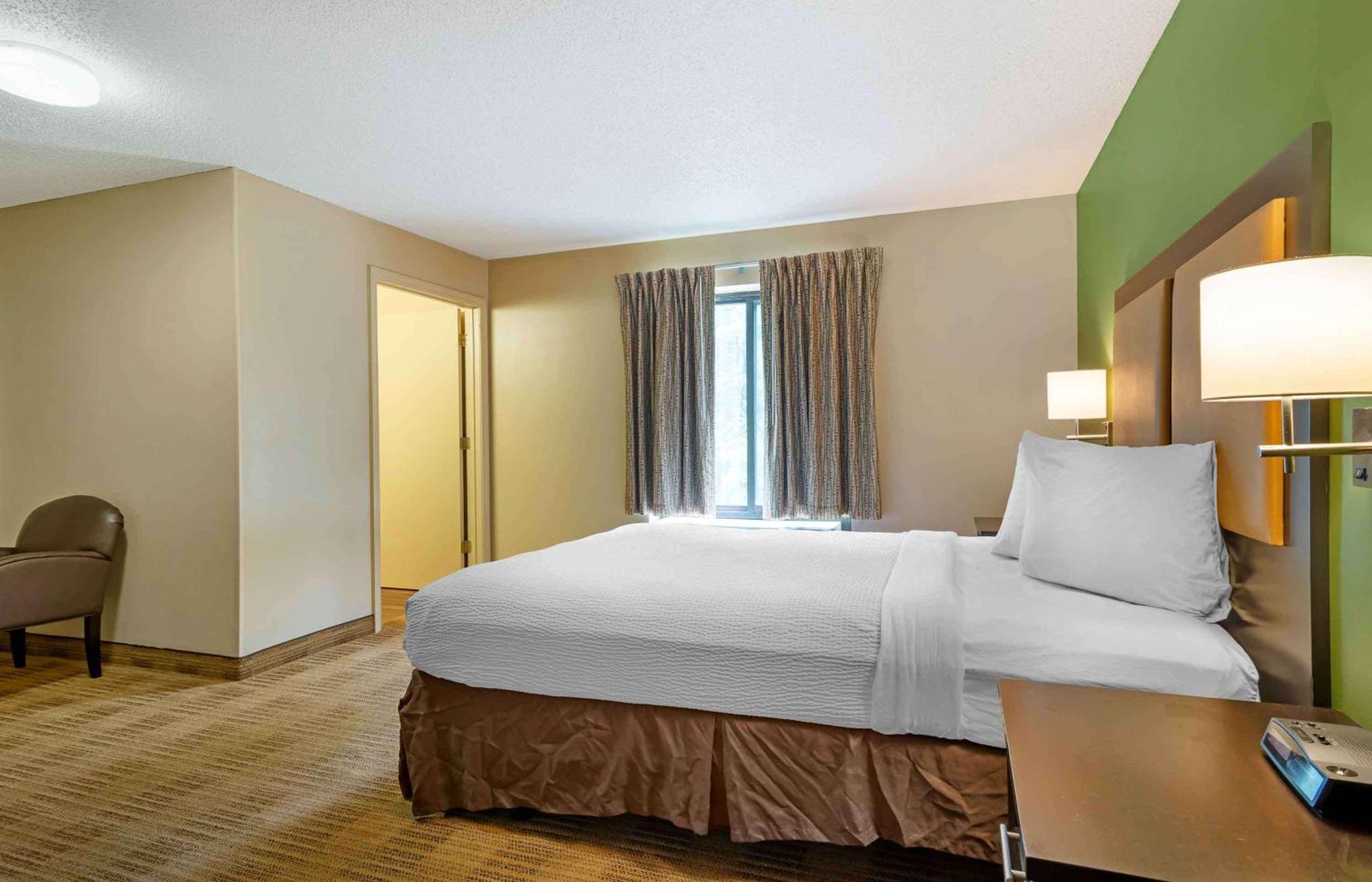Extended Stay America Select Suites - Atlanta - Alpharetta - Northpoint - East Exterior photo